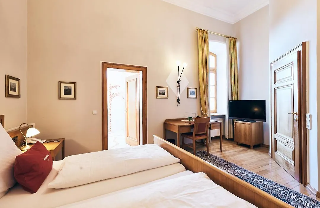 Hotel&Restaurant Waldschloss-1