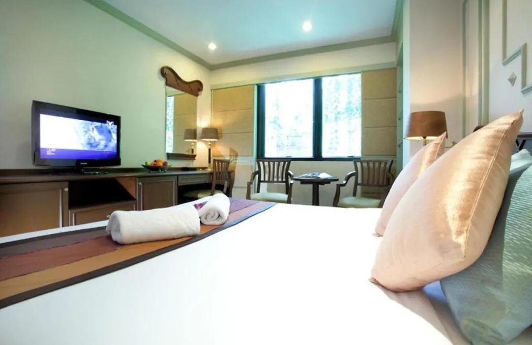 Majestic Suites Hotel-1