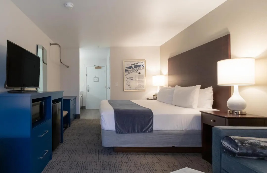 Oxford Suites Portland - Jantzen Beach-1