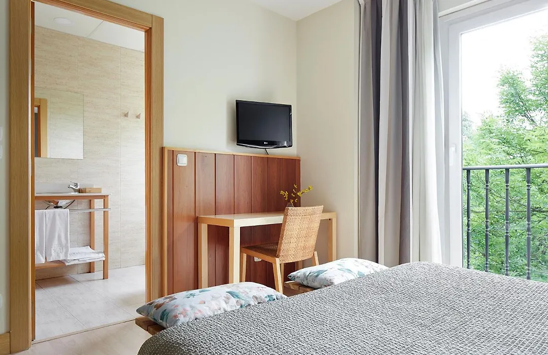 Hotel Iriguibel Huarte Pamplona-1