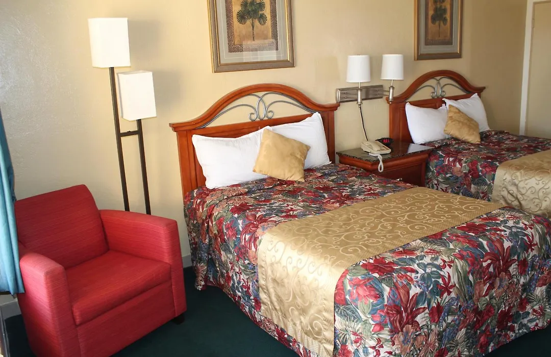 Grand Prix Motel Beach Front-1