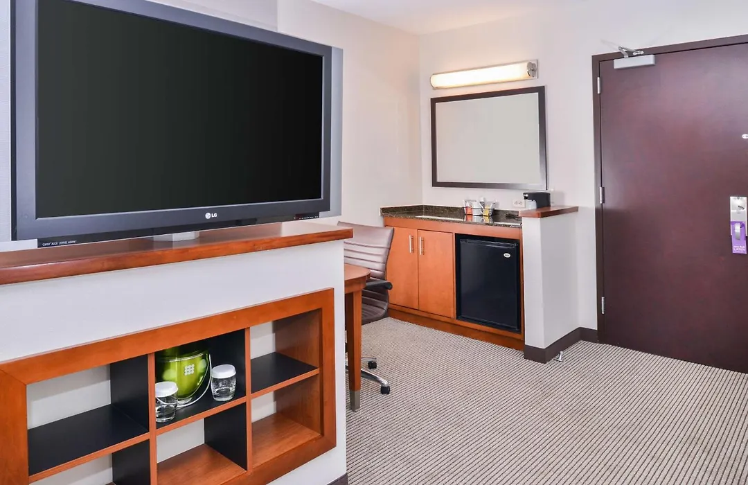 Hyatt Place Chesapeake-1