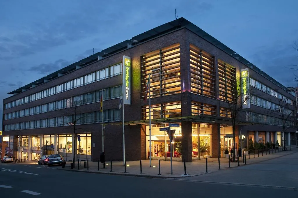 Essen City Suites-1