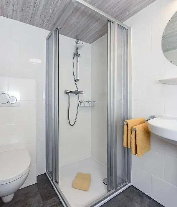 Pension Pradler Zimmer Erdgeschoß-1