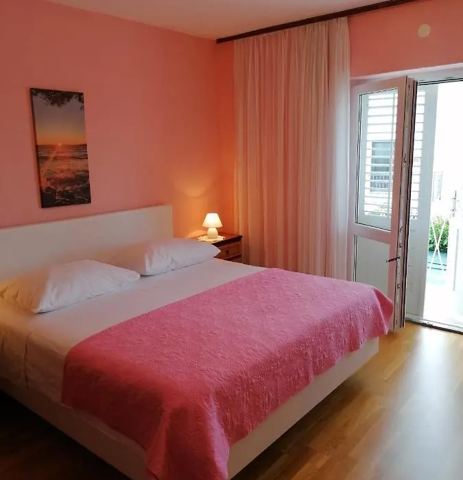 Guest House Lucija-1