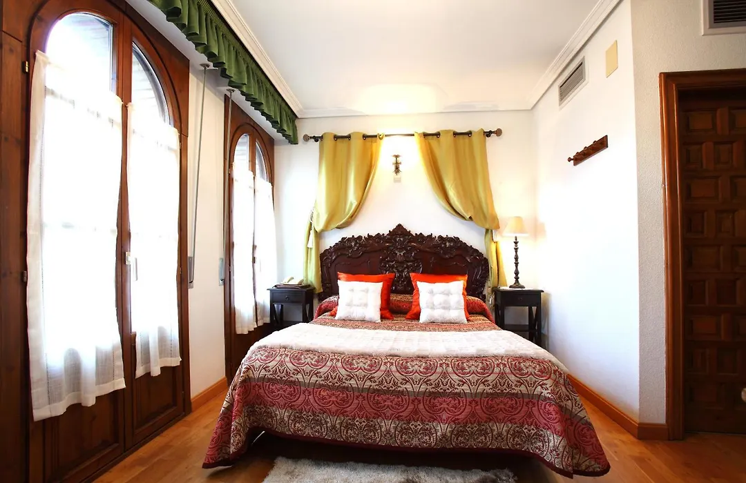 Hotel Merindad de Olite-1