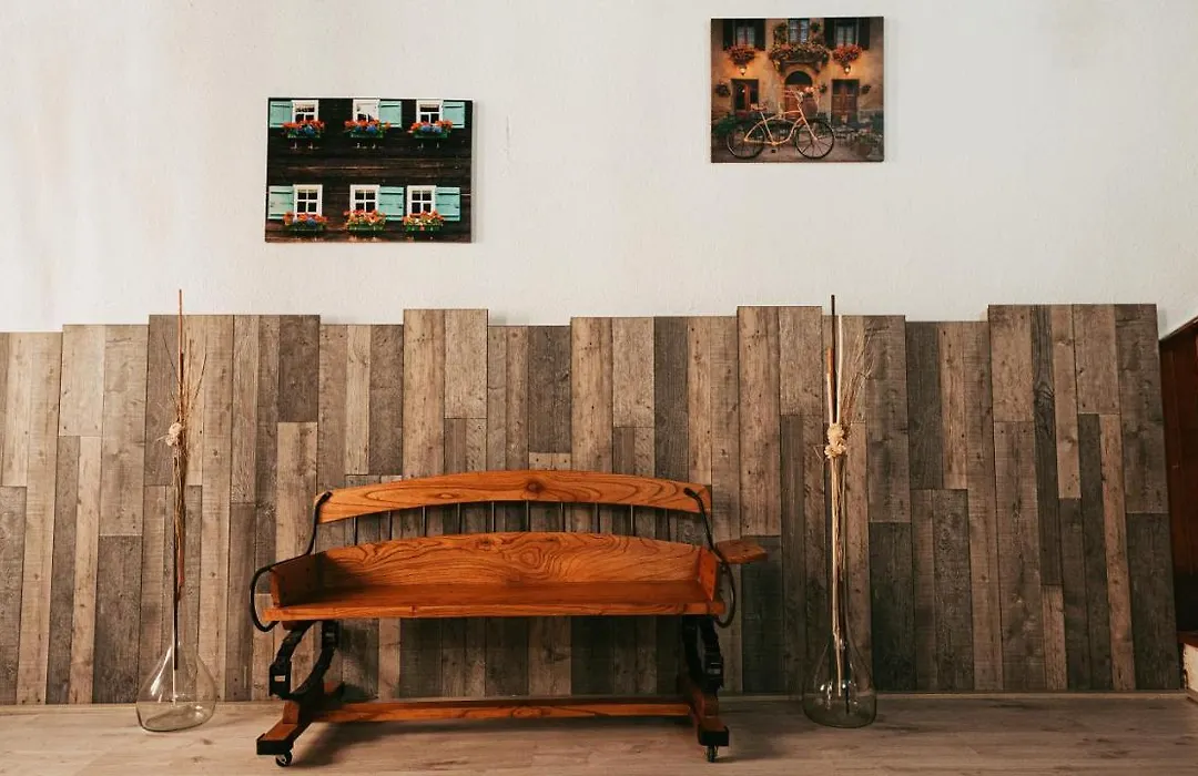 Hostal La Premsa-1