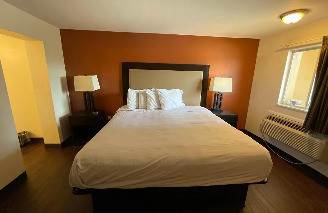 Tourist Inn-1