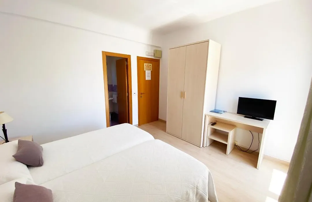 Habitaciones Camping Ferrer-1