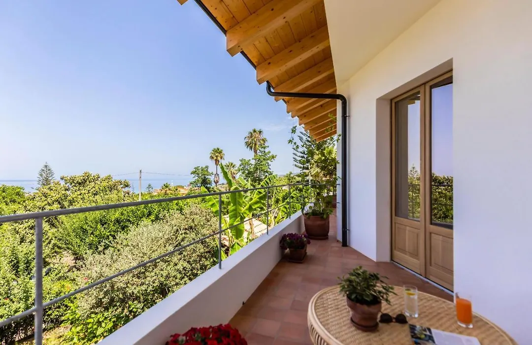 Hibiscusuno Tropea Residence-1