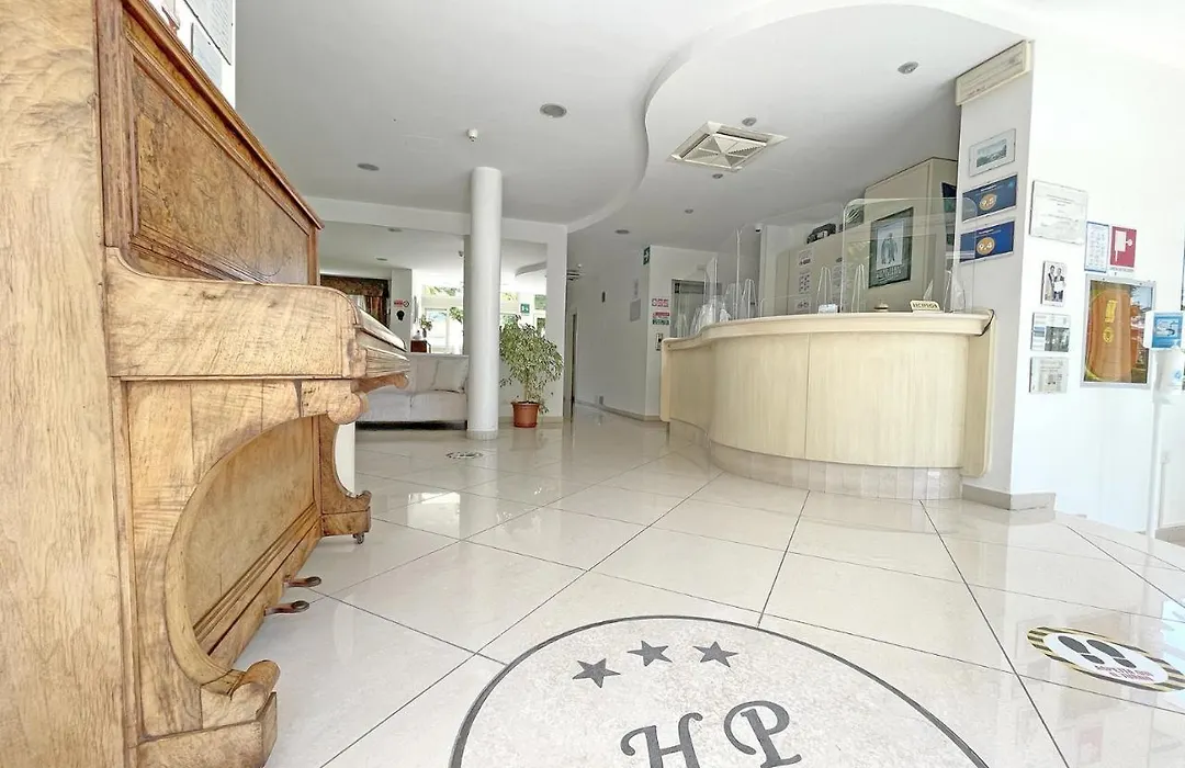 Hotel Pigalle-1