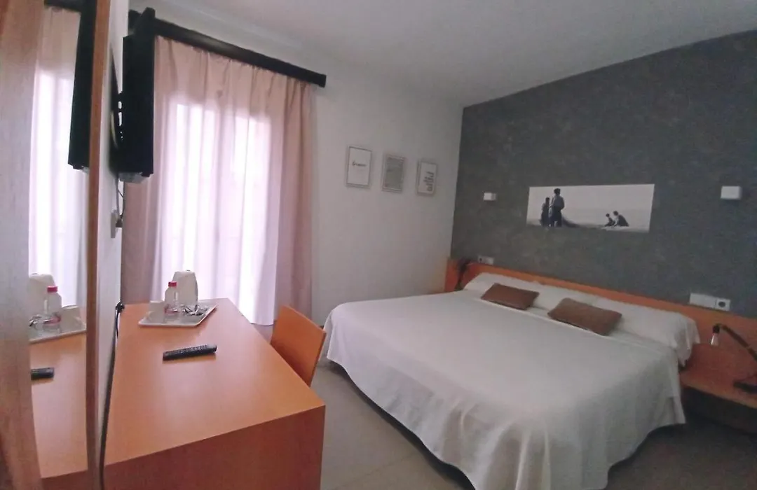 Hotel Alborán-1