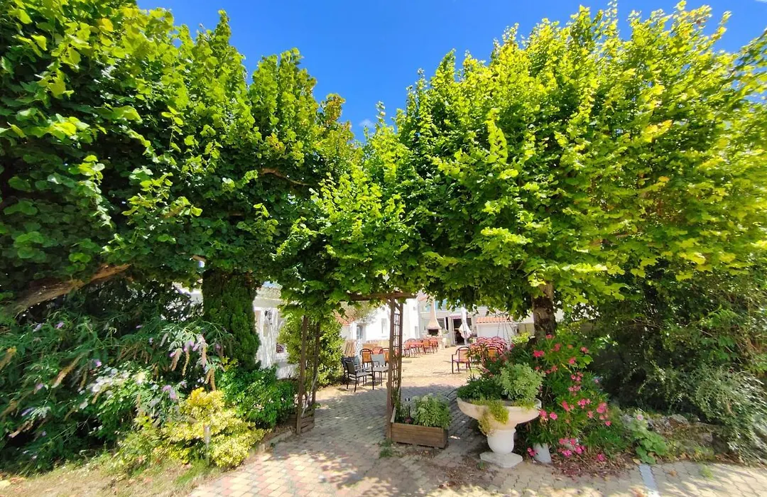 Auberge Le Chata-1
