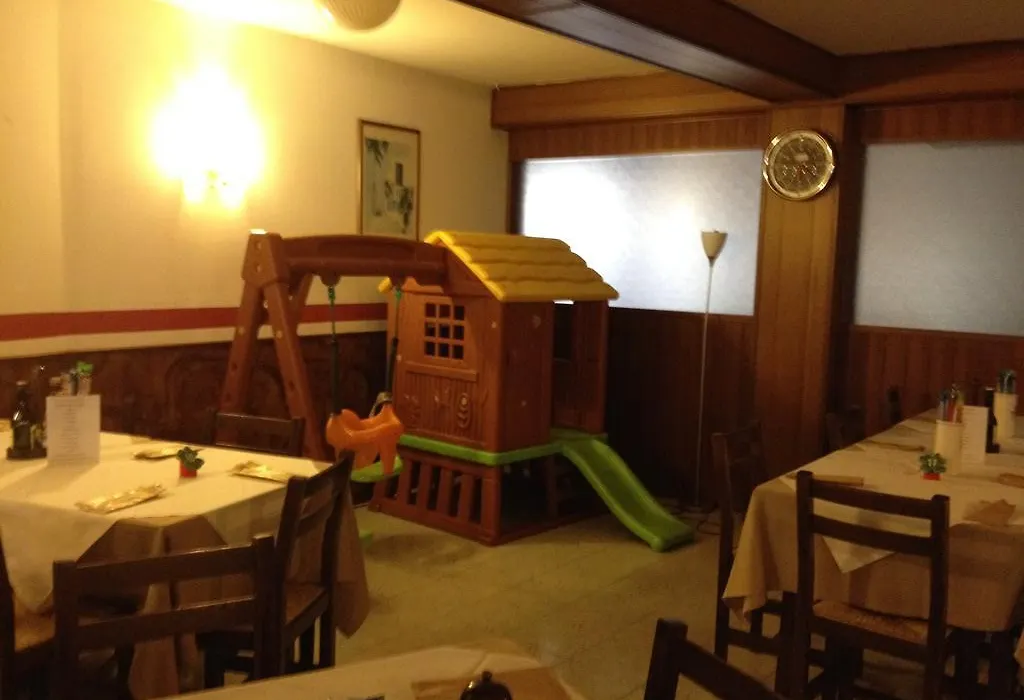 Hotel Scandola-1