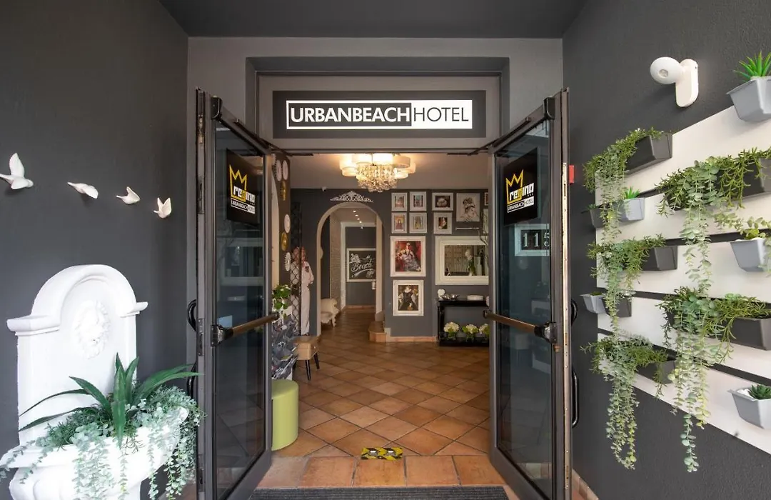 Regina Urban Beach Hotel-1