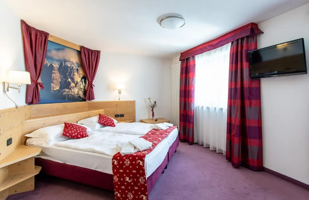 Ciasa Alpina Relax Hotel-1