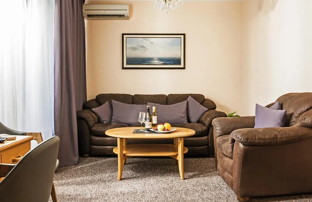Mini-Hotel Kyivskyі-1