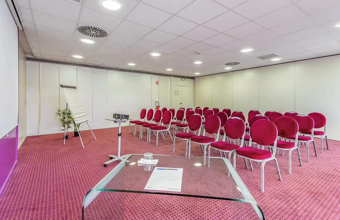 Zenitude Hotel Grenoble Alpexpo-1