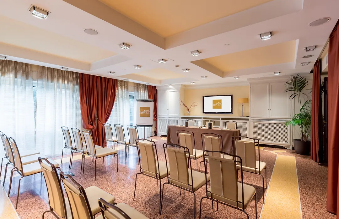 Hotel Continental Genova-1