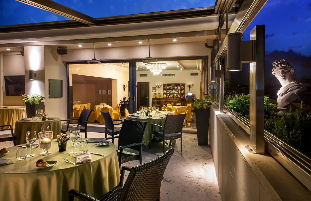 Hotel Savoy-1