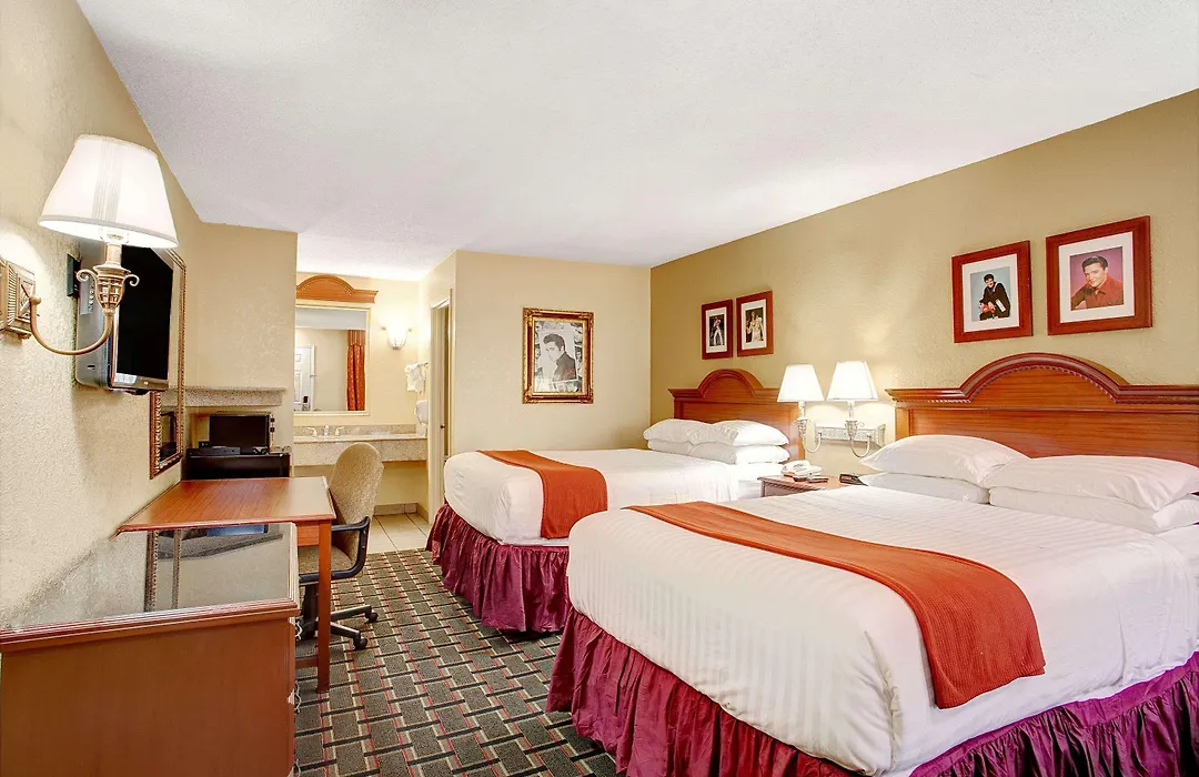 Days Inn By Wyndham Memphis At Graceland-1