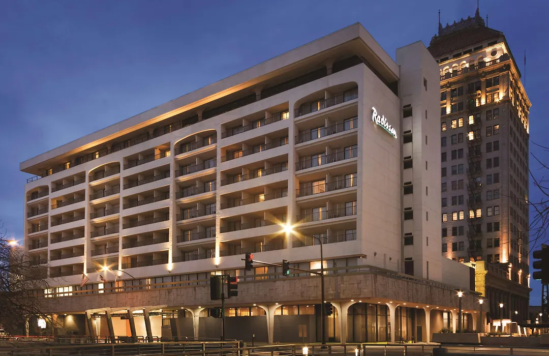 Radisson Hotel Fresno Conference Center-1