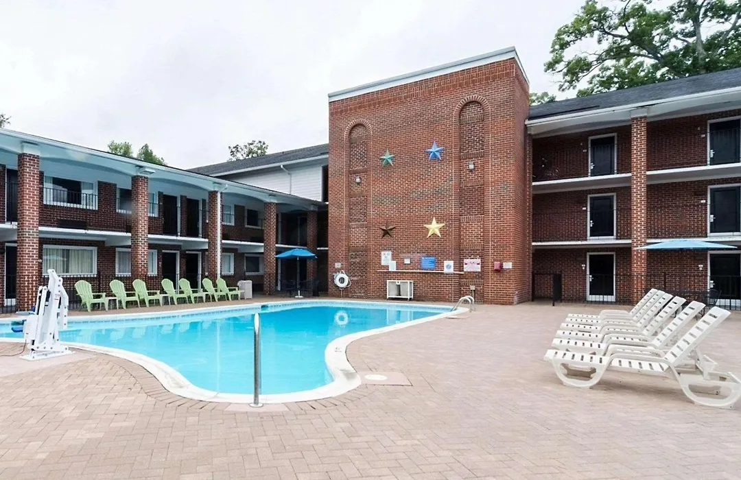 Rodeway Inn & Suites Williamsburg Central-1