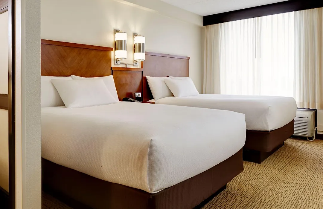 Comfort Suites Milwaukee West-1