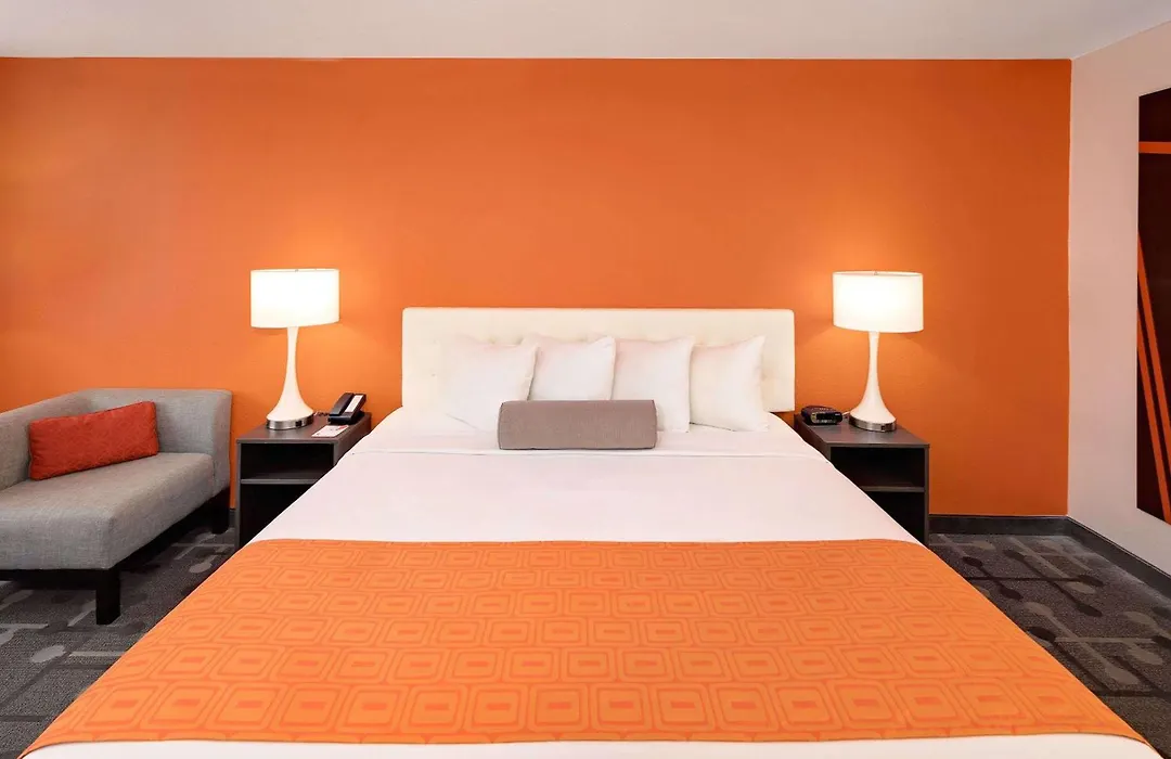 Howard Johnson By Wyndham Florence-1