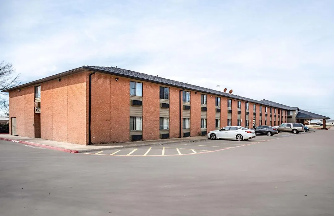 Econo Lodge Inn & Suites Mckinney - Plano North-1