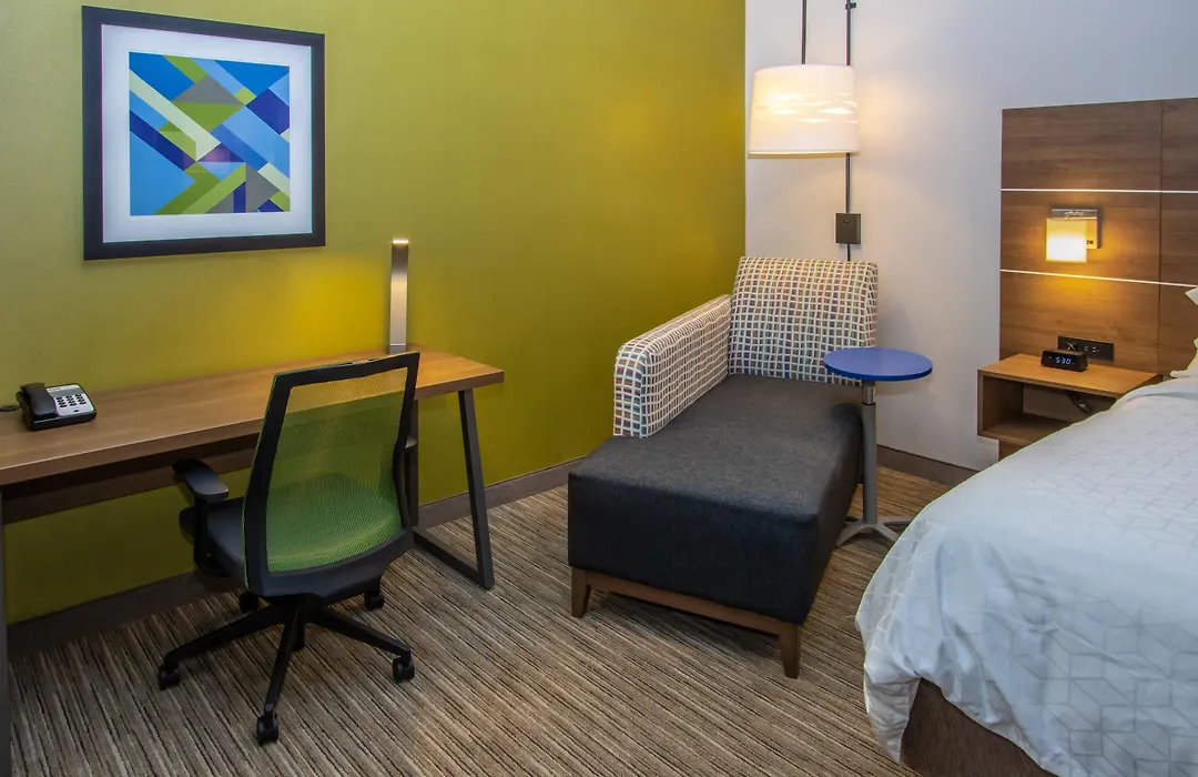 Holiday Inn Express Hotel & Suites Roseville - Galleria Area By Ihg-1