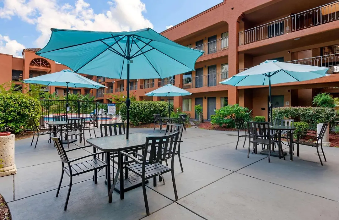 Quality Inn & Suites Jacksonville-Baymeadows-1