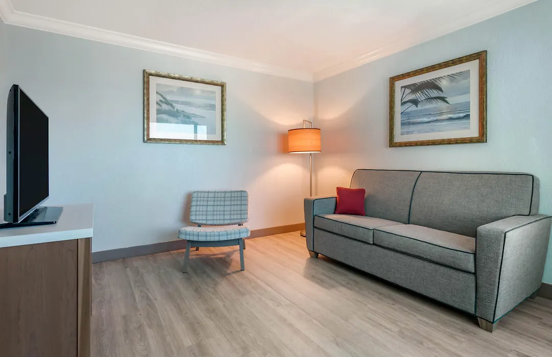 Dolphin Sands Clearwater Beach, An Ascend Collection Hotel-1