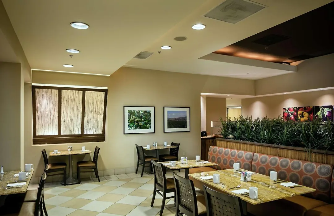 Hilton Stockton-1