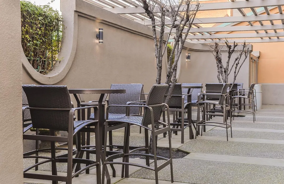 Holiday Inn Express & Suites Elk Grove Central - Hwy 99 By Ihg-1