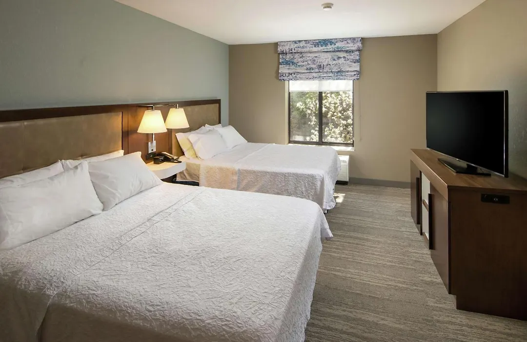 Hampton Inn & Suites Binghamton/Vestal-1