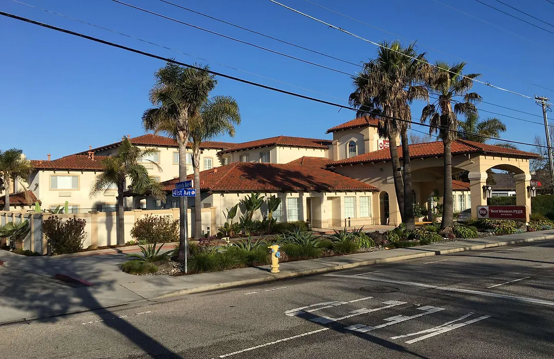 Best Western Plus Capitola By-The-Sea Inn & Suites-1