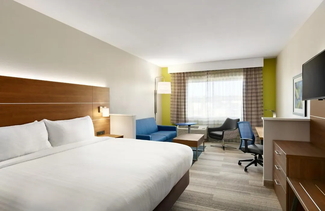 Holiday Inn Express & Suites Salisbury By Ihg-1