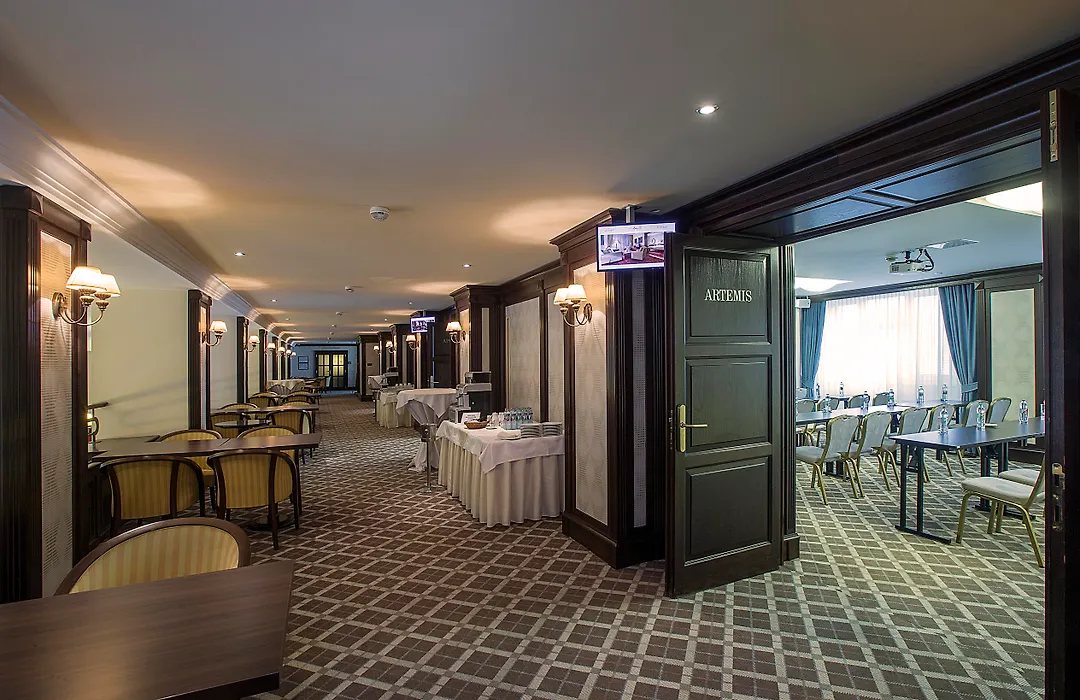 Apollo Hotel Bratislava-1