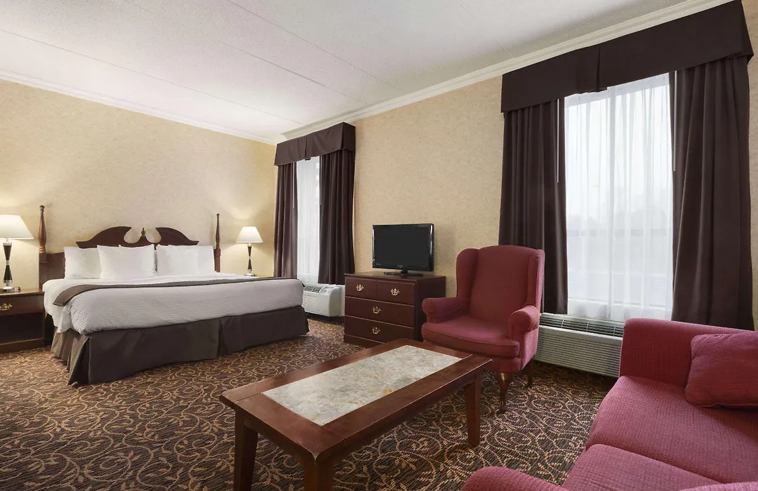 Days Inn By Wyndham Toronto East Lakeview-1