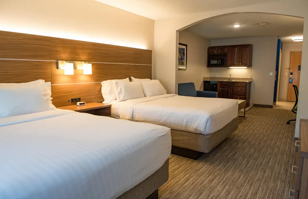 Holiday Inn Express Hotel & Suites Elkhart-South By Ihg-1