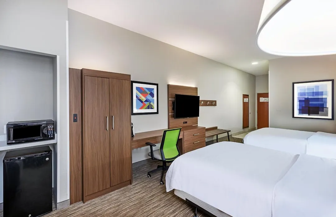 Holiday Inn Express And Suites Pryor By Ihg-1