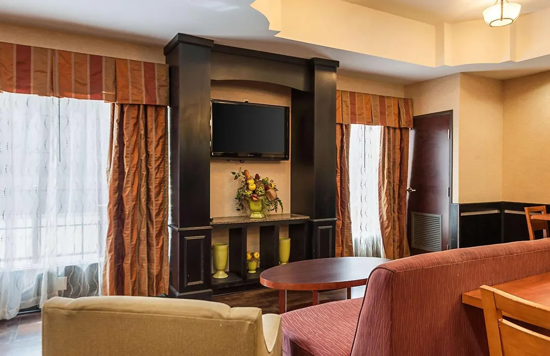 Comfort Suites Sulphur-Lake Charles-1