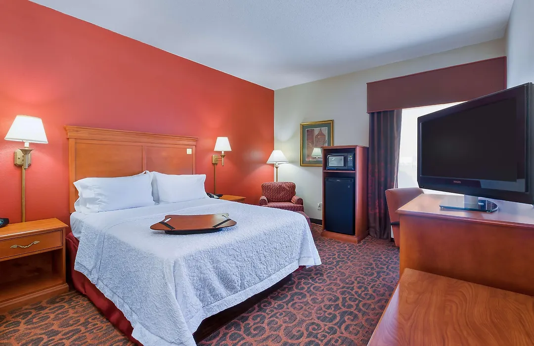Hampton Inn Marion-1