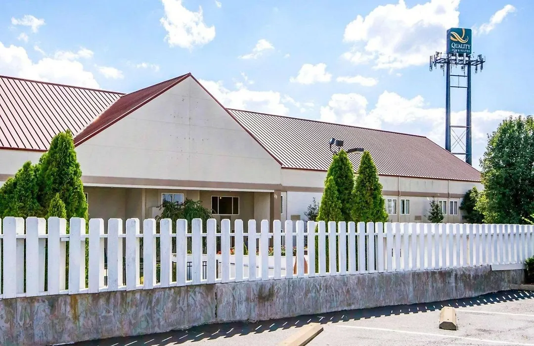 Quality Inn & Suites Elizabethtown-1