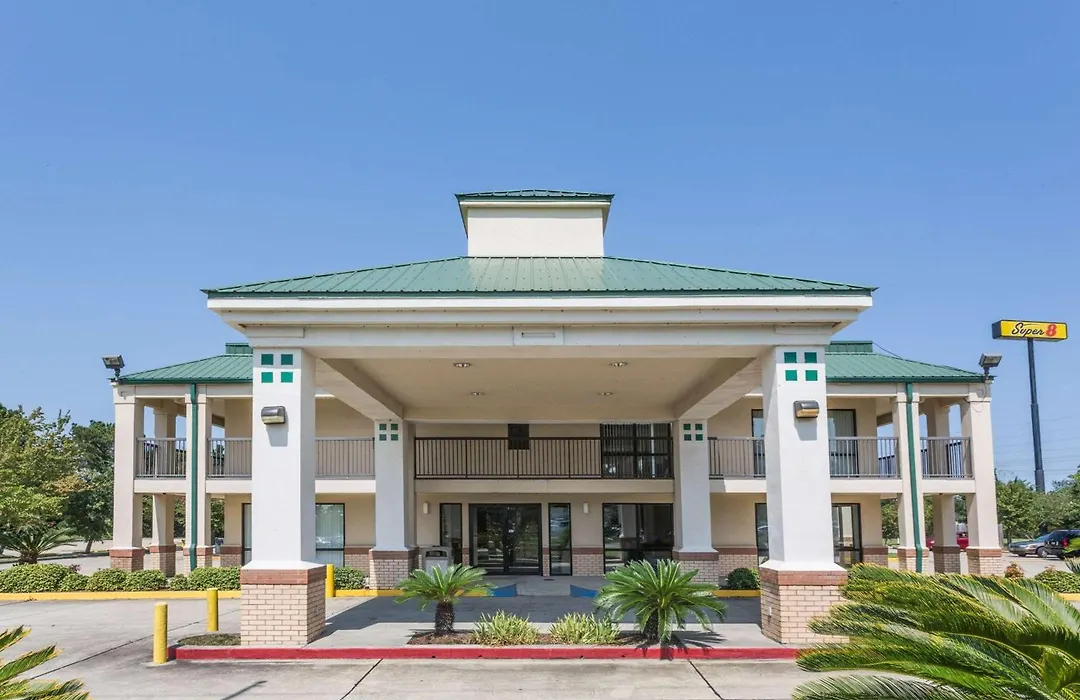 Super 8 By Wyndham Slidell-1