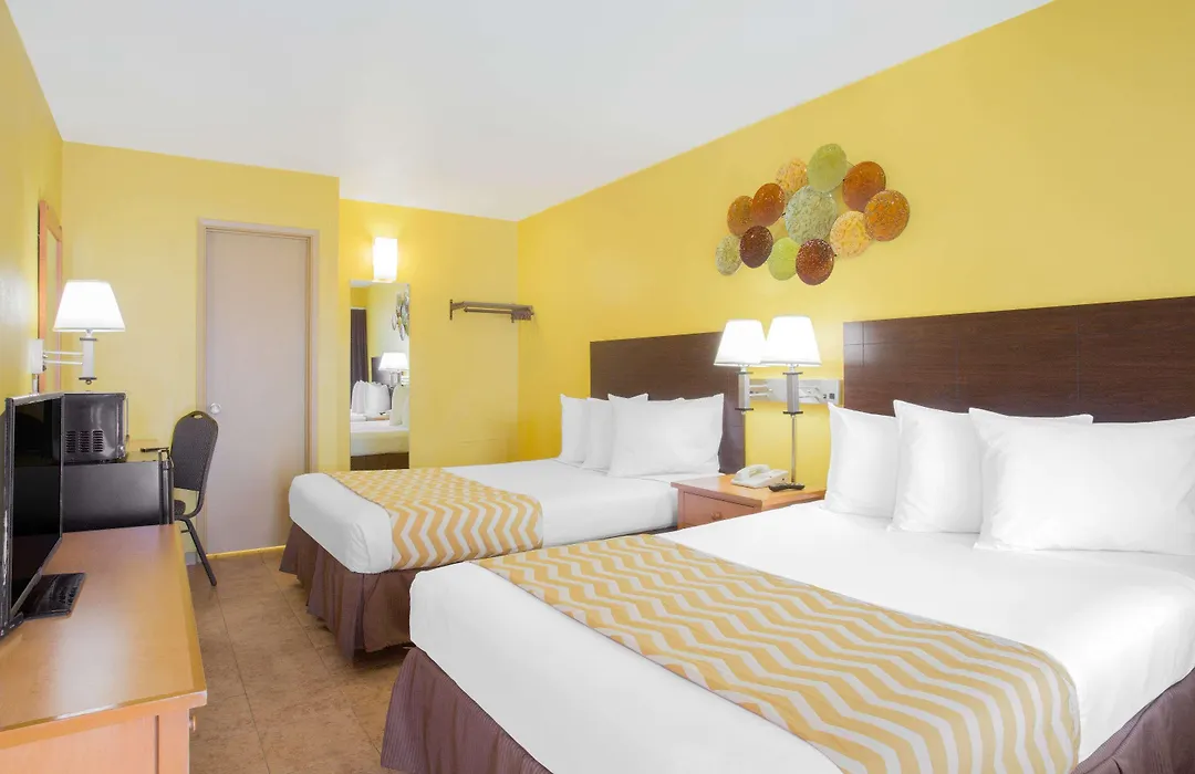 Travelodge By Wyndham San Francisco Central-1