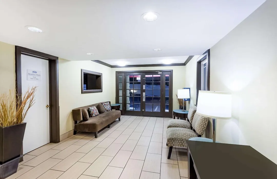 Howard Johnson By Wyndham San Diego Hotel Circle-1