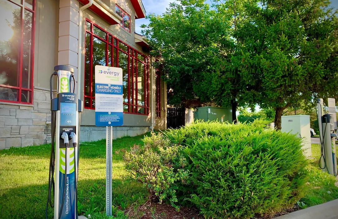 Holiday Inn Express & Suites - Olathe North By Ihg-1