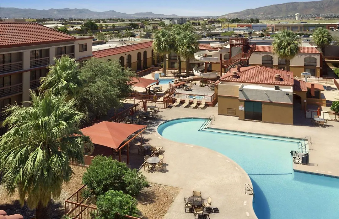 Wyndham El Paso Airport And Water Park-1